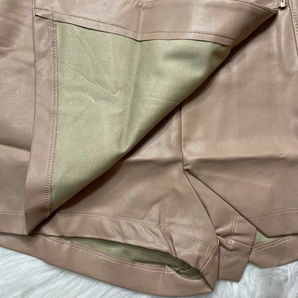 NEW TRENDY NUDE BLUSH PINK FAUX LEATHER ZIPPER ACCENTED SKORT SMALL MEDIUM LARGE - Picture 4 of 14